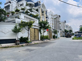 Bán đất hẻm đẹp 8m Lê Văn Chí P. Linh Trung - GPXD 1T3L cạnh bệnh viện Thủ Đức