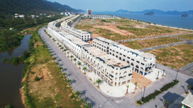 3,x tỷ sở hữu căn shophouse 100m2, xây 3,4 tầng mặt biển Sonasea Vân Đồn giá tốt nhất thị trường.