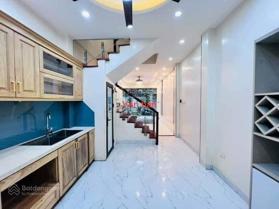 Không mua là hối hận, nhà 5 tầng Ngọc Thụy, 45m2, 5.4 tỷ giá tốt nhất thị trường