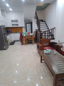 Bán nhà Thạch Cầu, Long Biên 38m2 x 4 tầng, ngõ nông - ô tô tránh cách 50m - full nội thất - 4.45tỷ