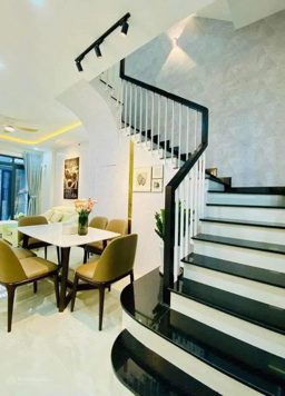 Chủ gửi bán gấp căn nhà siêu phẩm 41m2 đường Yên Thế phường 2 Tân Bình. Sổ sẵn