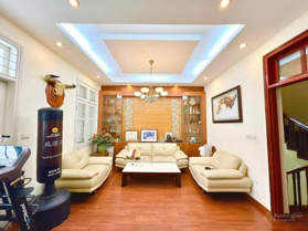 Ơ kìa! Bán nhà phố Văn Cao lô góc, 3 thoáng, ô tô tránh, TM, KD siêu đỉnh ở sướng 98m2*6T, MT 7.6m