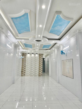 NHÀ MẶT TIỀN NGUYỄN VĂN CỪ - KDC HỒNG PHÁT