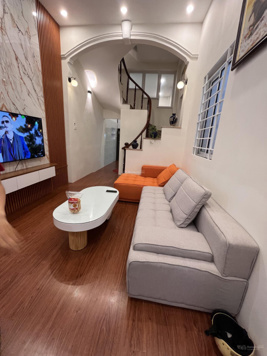 Trung tâm Ba Đình - nhà đẹp dân xây - ngõ nông, rộng - 30 m ra phố - 7,5 tỷ