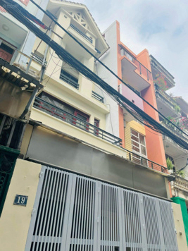 Bán nhà phố Đội Nhân, Ba Đình 86m2, gara ô tô giá 13.5 tỷ giá đầu tư