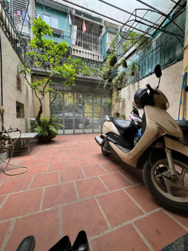 Bán nhà ngã tư cầu vượt Trường Chinh, phân lô, ô tô tranh 72m2 15 tỷ
