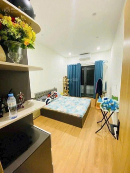 Bán nhà 50m2 phân lô - 4 tầng thang máy phố Ông Ích Khiêm - Ba Đình