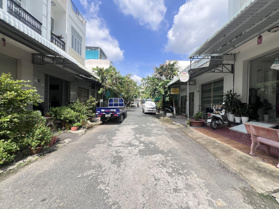 Bán nền 199 đường B5 Hưng Phú dt 4.5x15- Giá 3.5 tỷ