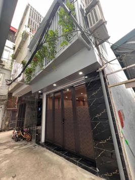 TT Hà Đông Nhà 2 tầng thiết kế đẹp, ngay Quang Trung, gần trường chuyên Nguyễn Huệ, ở sướng