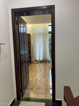 Chính chủ bán nhà 4 tầng 75 Nguyễn Hoàng ngang gần 5m, giá 8 tỷ