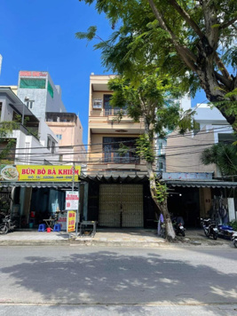 Cần tiền kinh doanh nên cần bán căn nhà 3 tầng - đường Nguyễn Công Sáu, ngay biển Mỹ Khê chỉ 200m
