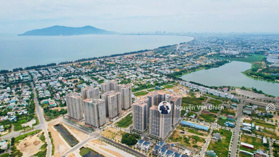 Cần tiền bán gấp lô đất nền đường 7,5m đối diện 6 toà chung cư The Ori Garden 122m2