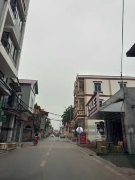 Bán đấu giá Mễ Sở lô góc xây biệt thự 146m2, gần Vành đai 4