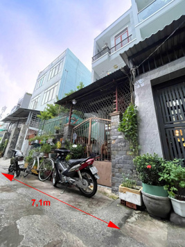 Nhà 3 tầng 7,1x14m, hẻm 2,5m đường Huỳnh Tấn Phát Quận 7, giá 6,6 tỷ