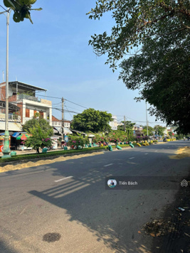 Bán nhà đất Phú Yên gần 400m2 đất thổ cư đường Nguyễn Tất Thành xã Bình Kiến KDC gần chợ, trường