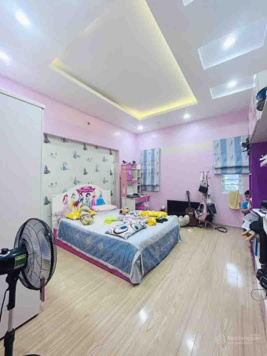 Giảm Sốc 2Tỷ Bán nhà HẻmXeHơi 4tầng 84M2 Gần Gigamall Phạm Văn Đồng HiệpBìnhChánh Thủ Đức Chỉ 8.4tỷ