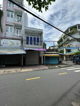 Bán nhà mặt tiền đường Phú Thọ Hoà