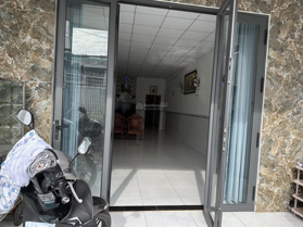 Chủ nhà đi nước ngoài cần bán nhà nguyên căn.