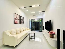 Vị trí vàng duy nhất phố Tây Sơn, ô tô đỗ cửa, giá chỉ 304tr/m2