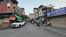 Hiếm độc nhà Đê Trần Khát Chân 43m2 nhỉnh 5tỷ rẻ nhất quận nhà mới xây chắc chắn - nội thất sịn