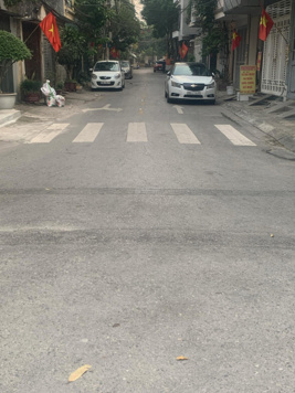 quá hiếm tại Bồ Đề nhà mới 4 tằng.2 giếng trời, đường rộng 10m ô tô tránh ,Ở, VP, KD 45m nhỉnh 7 tỷ