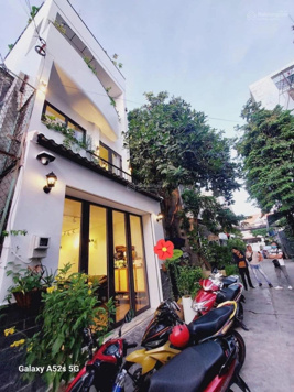 Nhà hẻm oto 6m đường Nguyễn Suý, Tân Phú 52m2. Bán 2 tỷ 150 cho thuê 10tr/tháng, gần chợ Tân Hương.