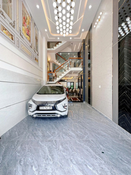 NHÀ BÌNH TÂN (4M x 18M) MUA NHÀ TẶNG NỘI THẤT. HẺM XE HƠI 6M THÔNG. NGAY CẠNH NGÃ TƯ GÒ MÂY !!!