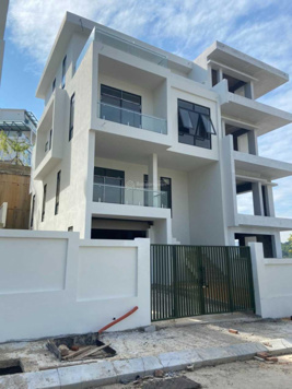Bán biệt thự song lập Monoco Hạ Long - quay rừng thông. Giá 8,x tỷ