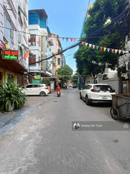 Khủng long Ba Đình - Phố Giang Văn Minh - 133m2 - 16 tỷ - nhà 5 tầng - 1 bước ra phố lớn