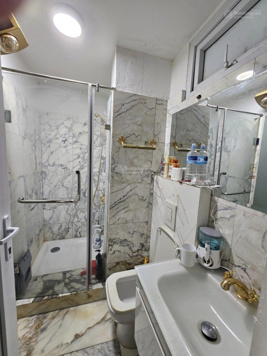 Cực hiếm! Bán nhà phố Văn Cao sát phố - Ô chờ thang máy, nhà cực chất, 65m2*5T, MT 5m, nhỉnh 16 tỷ