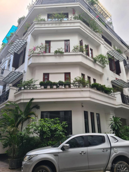 Bán nhà 88 m2 5T lô góc 2 mặt tiền thoáng sáng kinh doanh đa lĩnh vực trục chính LK 90 Nguyễn Tuân