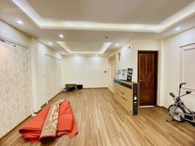 Nhà Thanh Nhàn đẹp k phải bàn, dân xây chắc chắn. DT 37/56m2 5 tầng, 6.1 tỷ còn TL. Nói k vs tin ảo