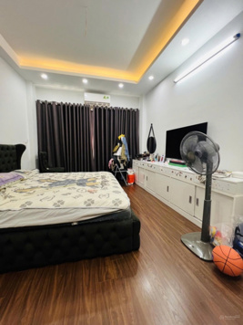 Lạc Trung - Gara ô tô - 10m ra phố - 48m2 x 5 tầng - Nở hậu - chỉ 12.88 tỷ