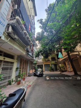 Phân lô - ôtô tránh - Lạc Trung - 66 m2 - mặt tiền 4m - sổ đỏ vuông đẹp, nở hậu - cực hiếm