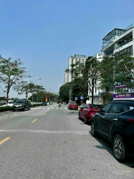 Chính chủ cần bán nhanh căn nhà 5 tầng trên lô đất tái định cư phường Thượng Thanh, quận Long Biên