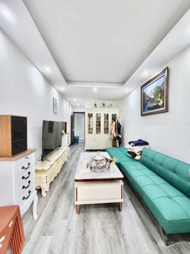 Ngay gần ngã tư Liễu Giai, Ba Đình - Nhà ngõ riêng rộng 2.6m - 33m2 6 tầng - Tin xác thực