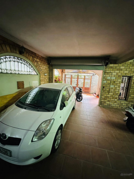 Bán nhà Ngọc Hà Ba Đình, gần hồ, lô góc, nội thất thiết kế tân cổ điển, gara oto 7 chỗ, DT 105m2