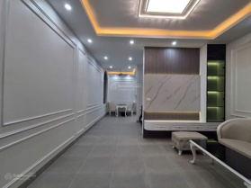 NHÀ ĐẸP - MẶT TIỀN RỘNG - GẦN PHỐ - GẦN OTO - QUAN NHÂN - THANH XUÂN - HN.
