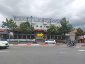 Cho Thuê Nhà MT Kha Vạn Cân, DT: 30m x 20m, 1 hầm, 3 lầu, Thủ Đức