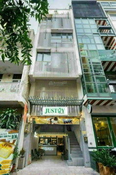 Nhà hẻm kinh doanh 606 đường 3 Tháng 2, Q10. 6x20 công nhận 120m. Giá 23,8 tỷ thương lượng