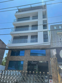 Toà nhà 1 hầm 5 tầng ngay Đỗ Xuân Hợp. DT 10m*20m=200m2 vv. Hđ thuê 120tr/th. Giá rẻ 32.5 tỷ TL