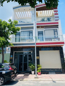Bán nhà Ngộp 3 Tầng Ngay Vòng Xoay An Phú Thuận An Bình Dương 70m2 Giá 3 Tỷ 500