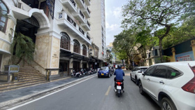 Bán nhà mặt phố Nguyễn Trường Tộ - 130m2 mặt tiền rộng 5,5m. Xây KS - toà cực đẹp. Chỉ chào 59 tỷ