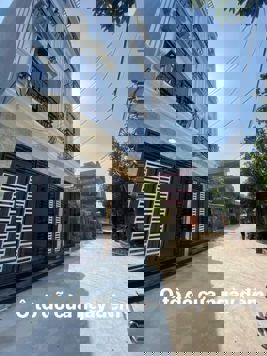 Nhà ô tô đỗ cửa Phố Xốm Phú Lãm Hà Đông 34m 5T giá 5.3 tỷ có TL.