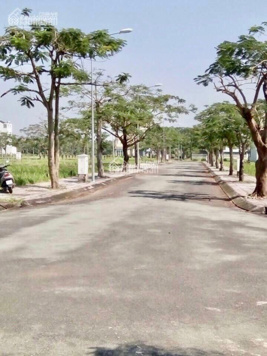 Bán đất nền Topia Khang Điền, DT 6x19m, giá 53tr/m2, LH: 0904 936 779