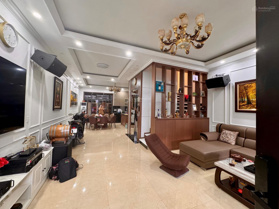 Chính chủ bán nhà liền kề 97.8 m2 hướng Đông, view trực diện công viên, vườn hoa