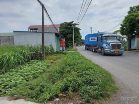 Lô góc 97m2 có 3 Mặt tiền, mặt đường 421B giá 20tr/m2 (Đông Hạ - Đông Yên - Quốc Oai)