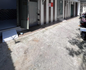 Cho thuê nhà ở nguyên căn riêng biệt đường Nguyễn Gia Trí gần trường Hutech