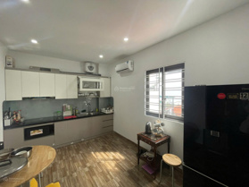 Bán nhà Lotte Liễu Giai Ba Đình mặt ngõ DT 36m2 x 6 tầng thang máy. Giá 8.95 tỷ thương lượng mạnh