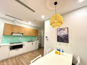 Bán căn hộ Onsen 2PN, 2WC view hồ Thiên Nga tại Ecopark, giá 4.25 tỷ, sổ đỏ chính chủ